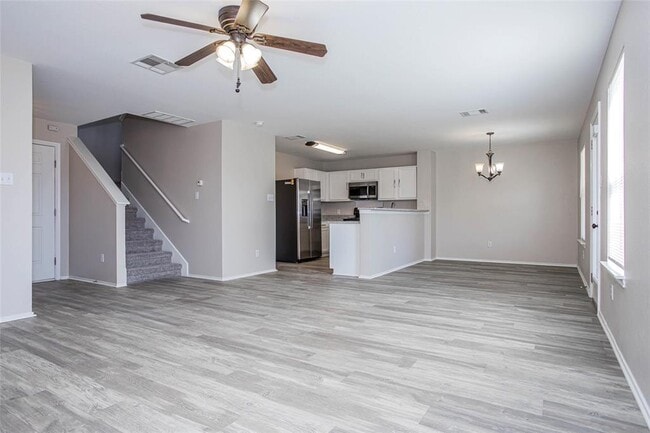 Building Photo - 311 Quarter Ave