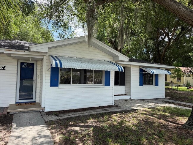 Building Photo - 301 S Seminole Ave