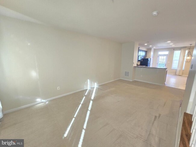 Building Photo - 705 S Macon St.