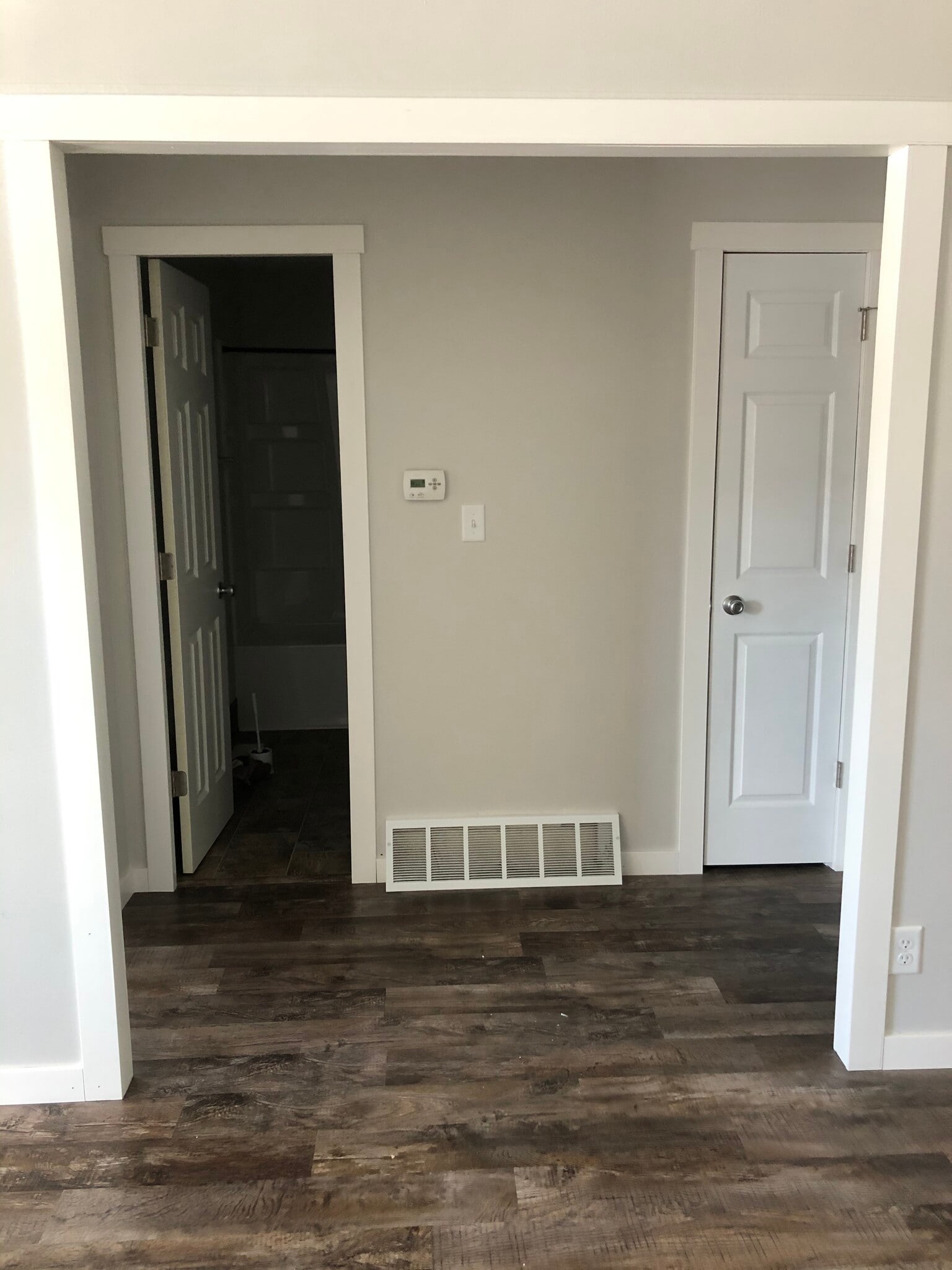 Building Photo - 202 16th Ave N