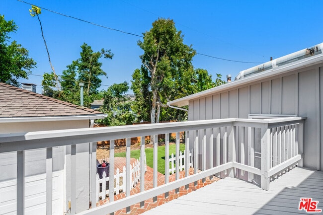 Building Photo - 769 Wildomar St