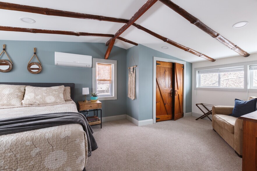 Building Photo - 11 Kushaqua Trl S