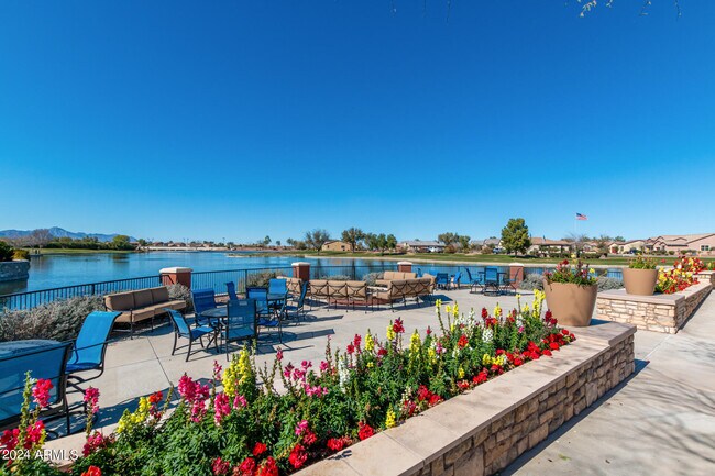 Building Photo - 20500 N Big Dipper Dr