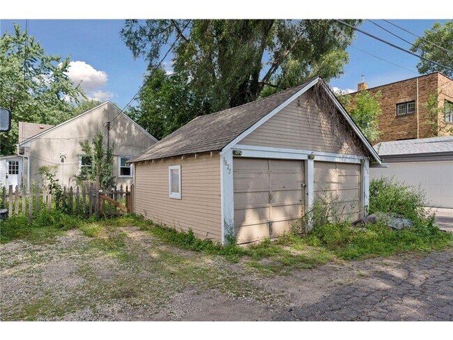 Building Photo - 1672 Randolph Ave