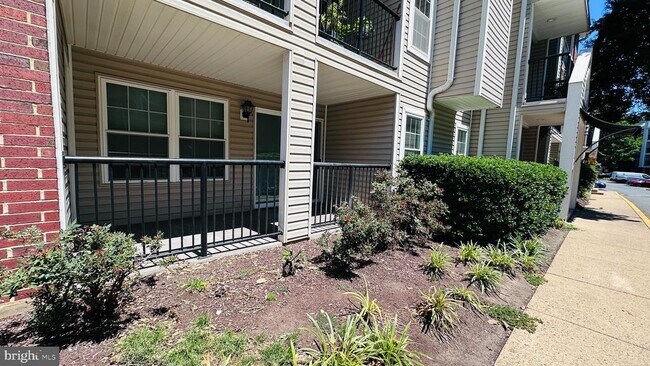 Building Photo - 3308 Wyndham Cir