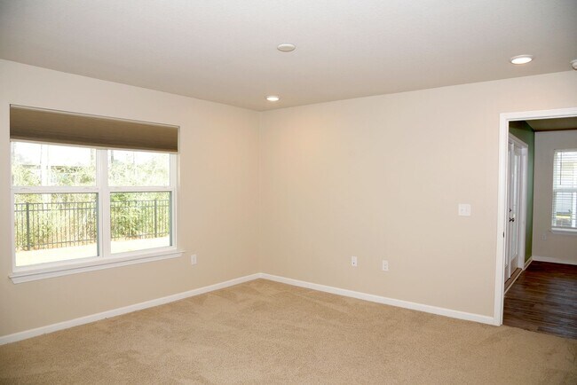 Building Photo - Highly desirable Hammock Bay home!