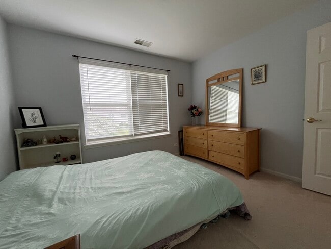 Building Photo - 3259 Cool Springs Ct