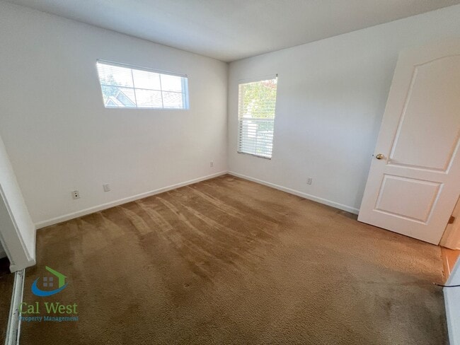 Building Photo - $3395 - 2BD/2BA Beautiful Palmia Condo Near Cottle Road & 85 Available Now!