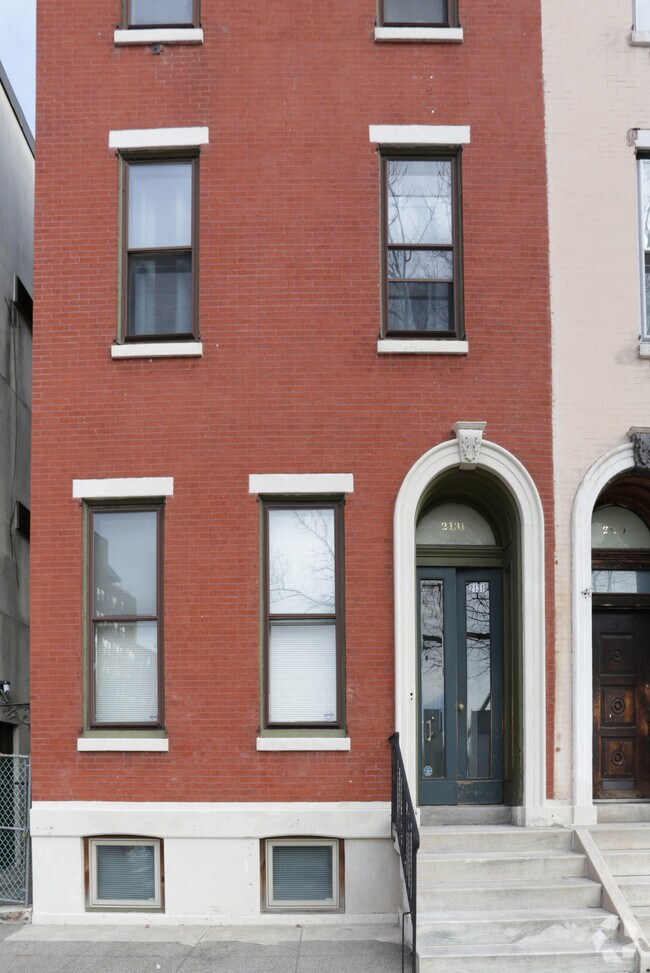 Building Photo - 2131 Spring Garden St