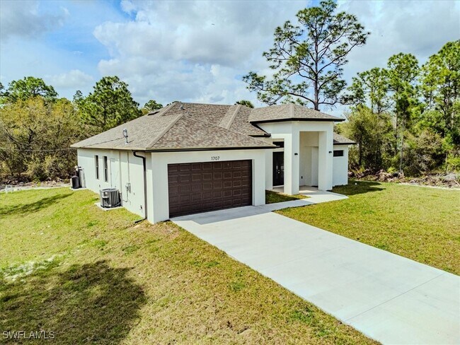 Building Photo - 1707 McKinley Ave