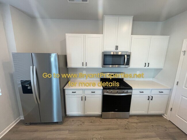 Building Photo - 1531 Rosewood Dr