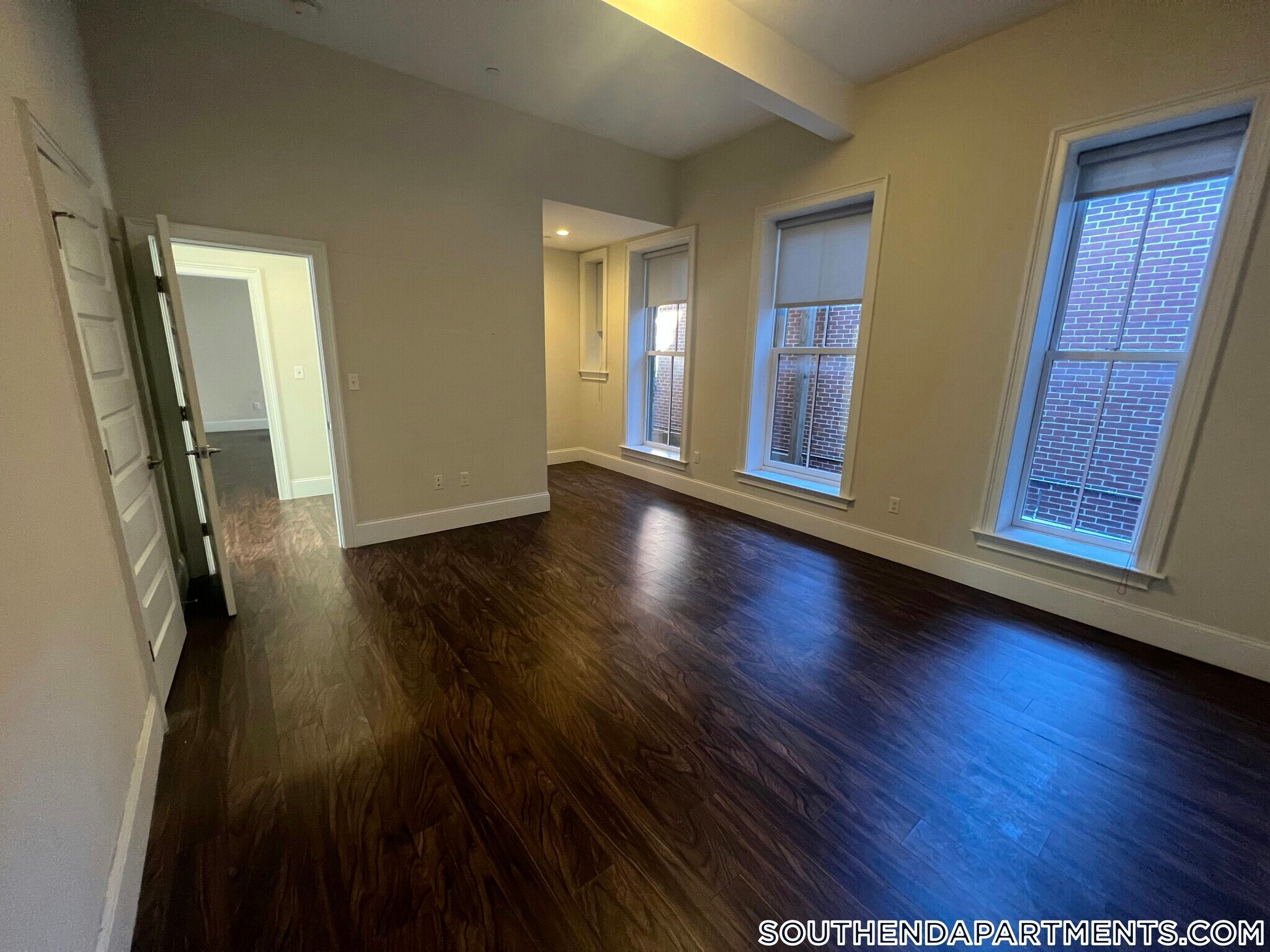 Building Photo - 1902 Washington St