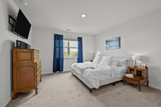 Building Photo - Home in Surf City