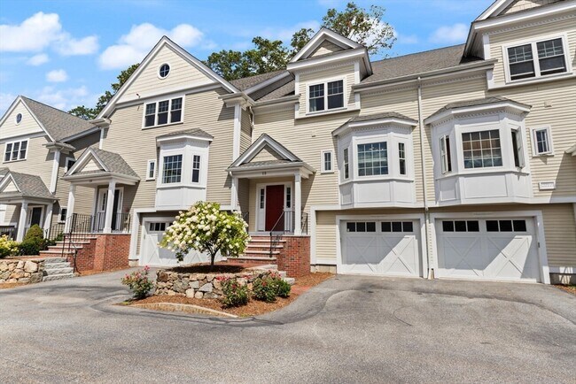 Building Photo - 10 Murray Ave