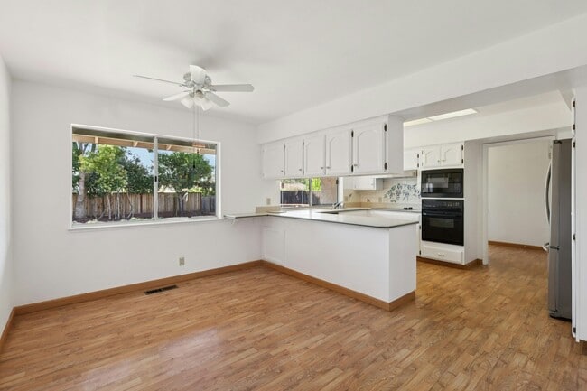Building Photo - 20373 Glasgow Dr