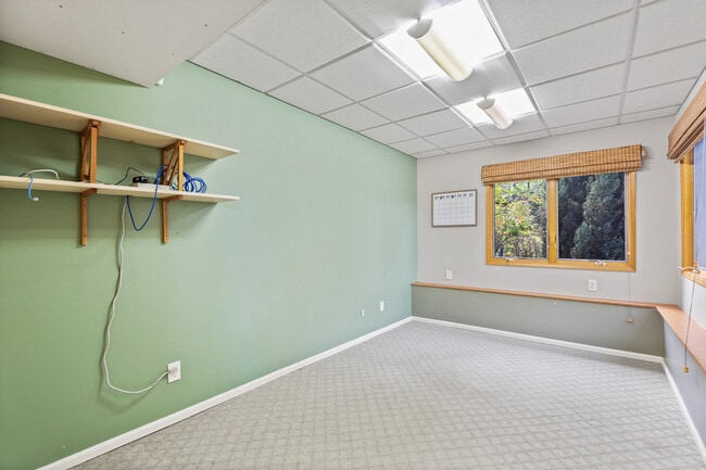 Building Photo - 12135 107th Ave NE