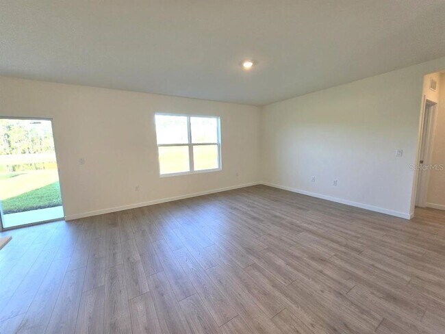 Building Photo - 1025 Champion Ridge Dr