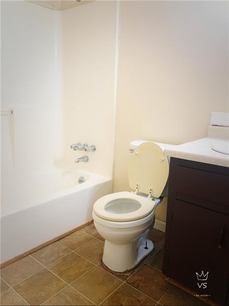 Building Photo - 271 E Wright St