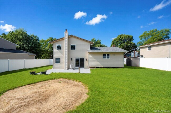 Building Photo - 18 Catherwood Crescent