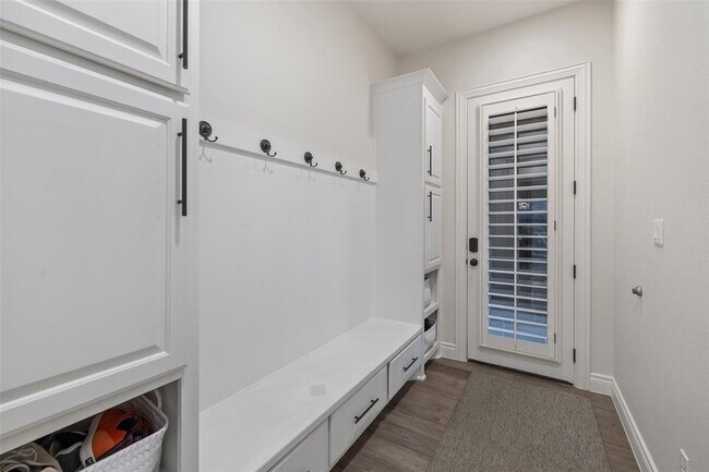 Building Photo - 306 Tempranillo Way