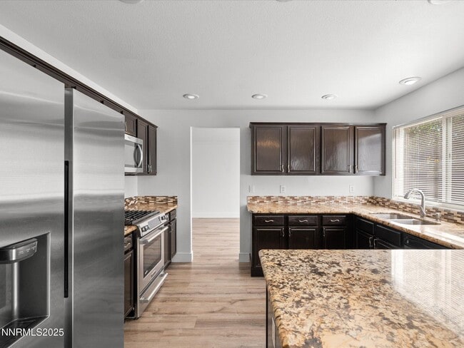 Building Photo - 8040 Monterey Shores Dr