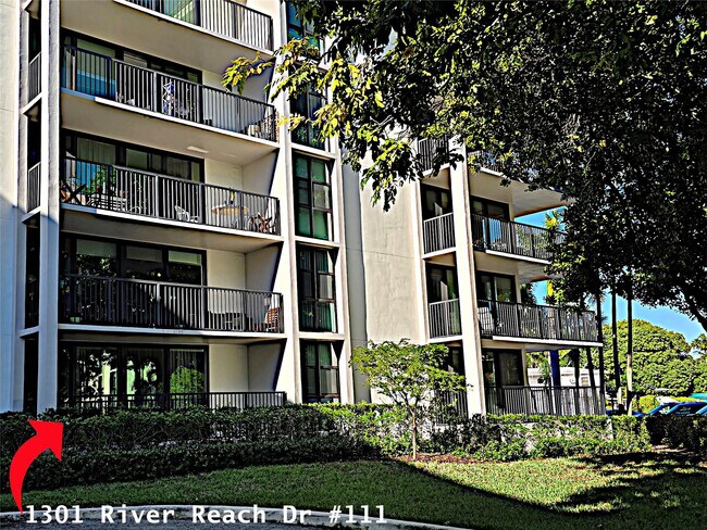 Building Photo - 1301 River Reach Dr