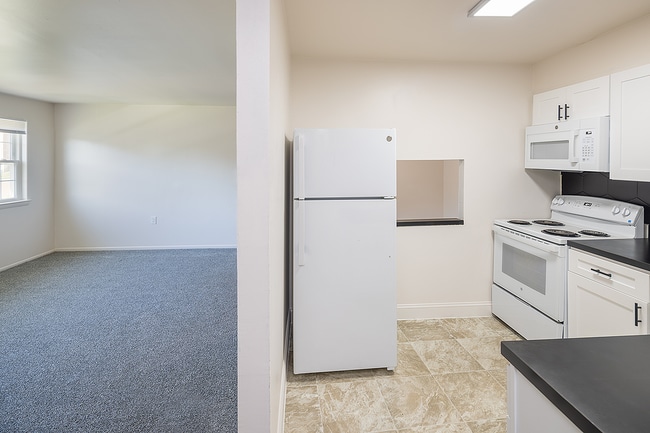 Bright, Functional Kitchen - Riverview Place