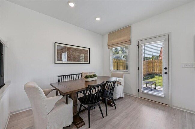 Building Photo - 180 Hensley Pk Ln