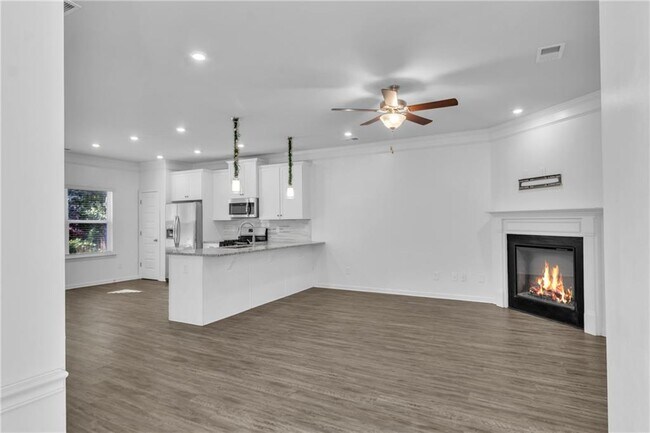 Building Photo - 5108 City Walk Dr