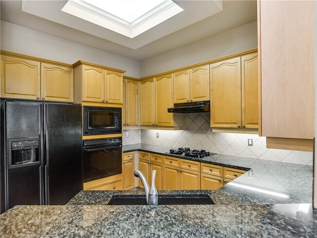 Building Photo - 1701 Spyglass Dr