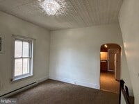 Building Photo - 37 S Chestnut St