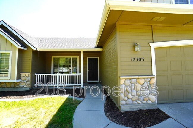 Building Photo - 12303 W Abram Dr