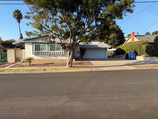 Primary Photo - 6322 Clyde Ave