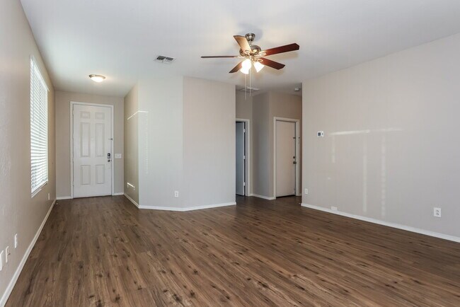 Building Photo - 3139 W Pollack St