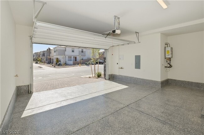 Building Photo - 12460 Kings Crk Pl