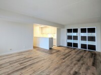 Building Photo - Partly Furnished 2 Bedroom 2 Bath with 1 P...