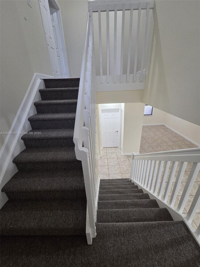 Building Photo - 8841 W 34th Ct