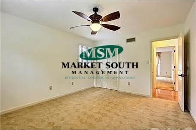 Building Photo - *APPLICATION PENDING!* Midtown