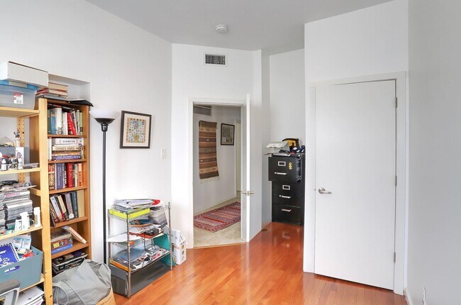 Building Photo - 169 Ogden Ave.