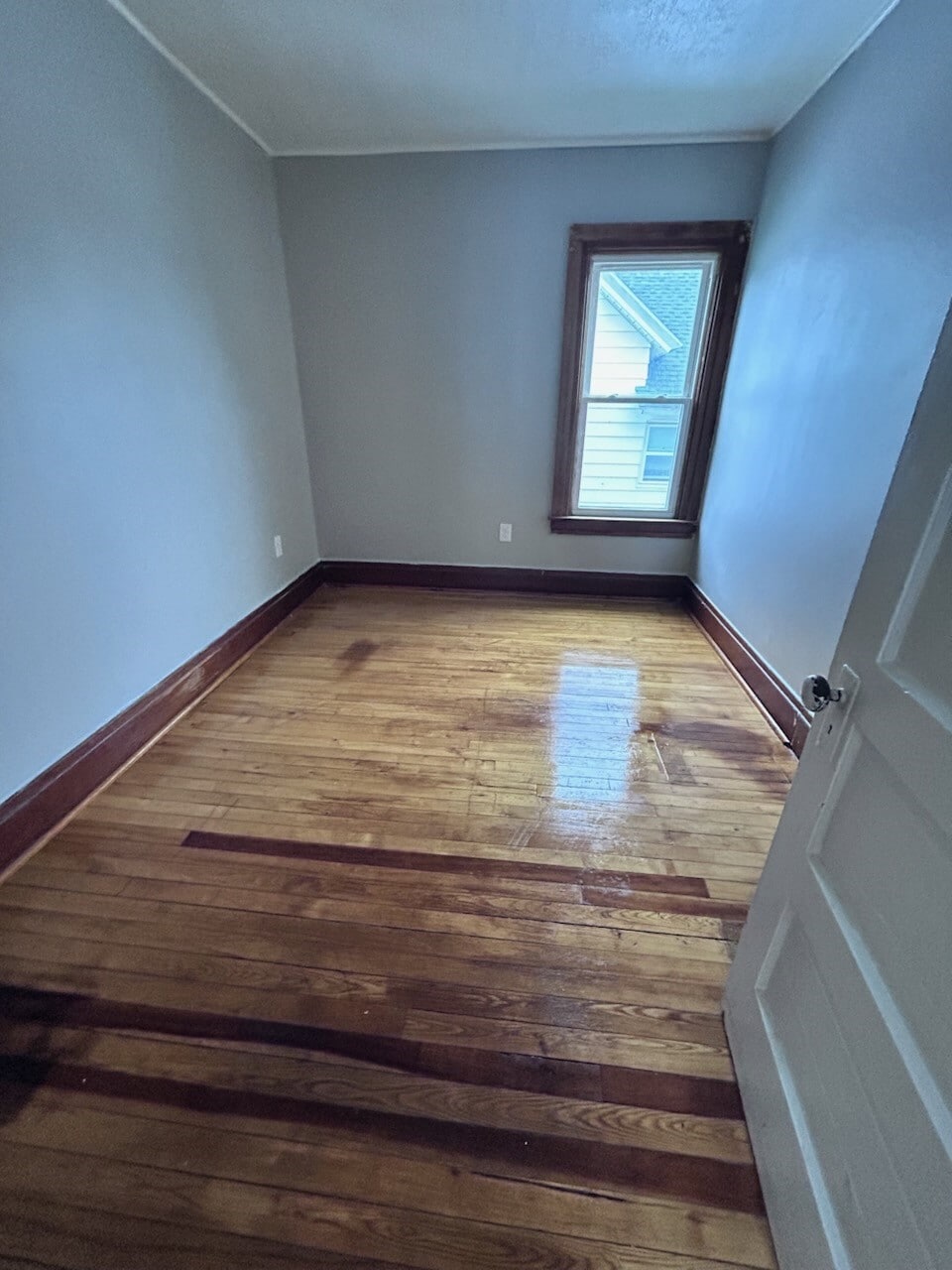 Bedroom 2 - 31 Dix Ave