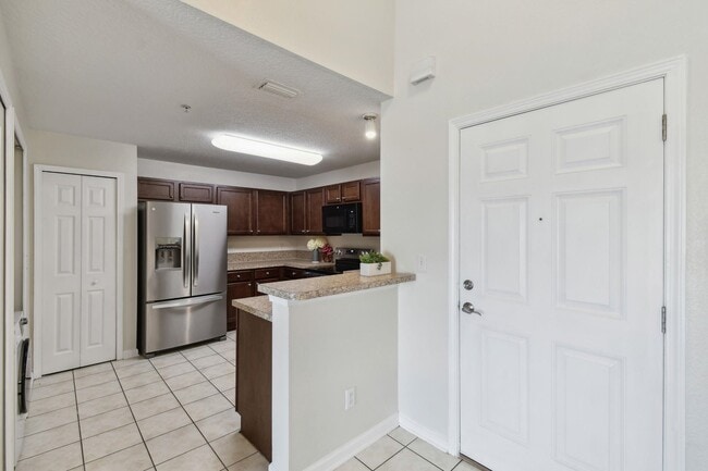 Building Photo - 2481 Golden Lake Loop