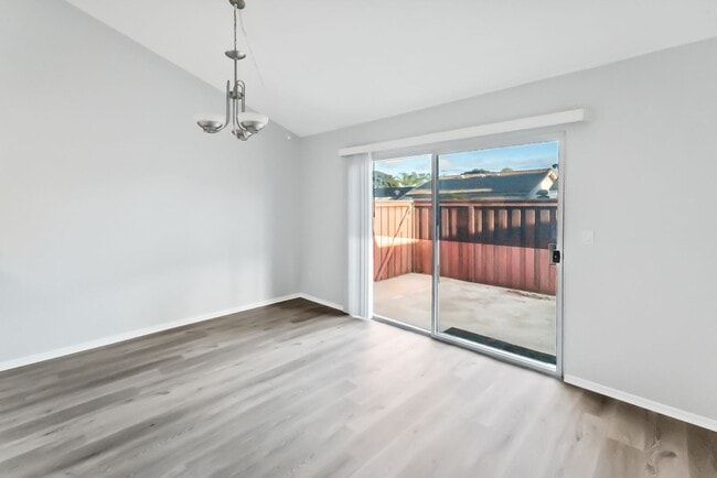 Building Photo - Charming 3 bedroom, 2 bathroom home in Hun...