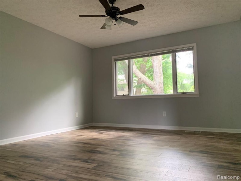 Building Photo - 4162 Cypress Dr