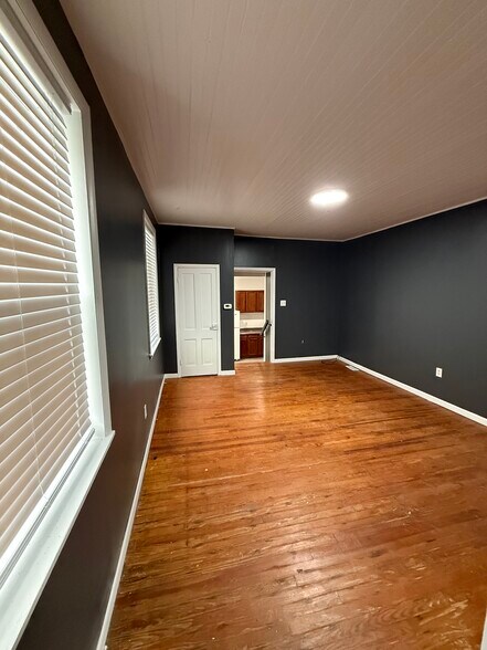 Building Photo - 56 S Pershing Ave