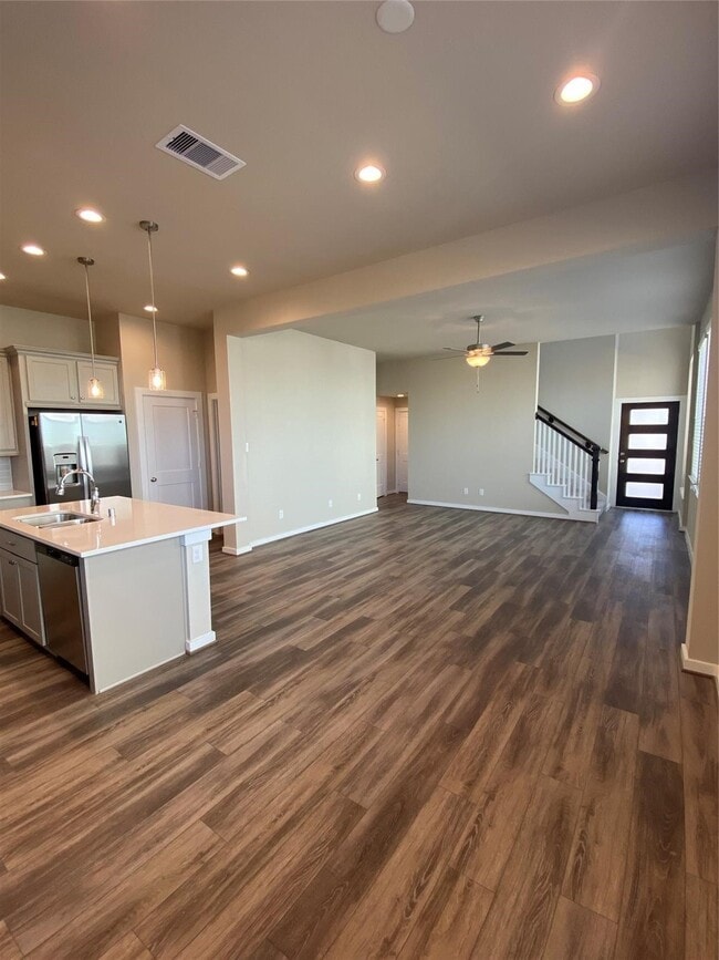 Building Photo - 15030 Flintstone Village Trl