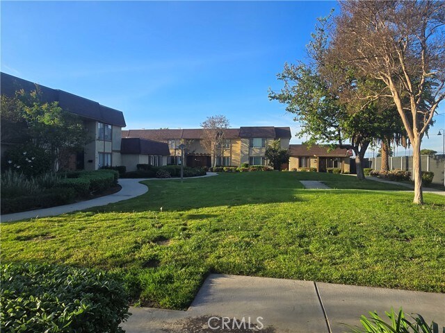 Building Photo - 5241 Salisbury Cir