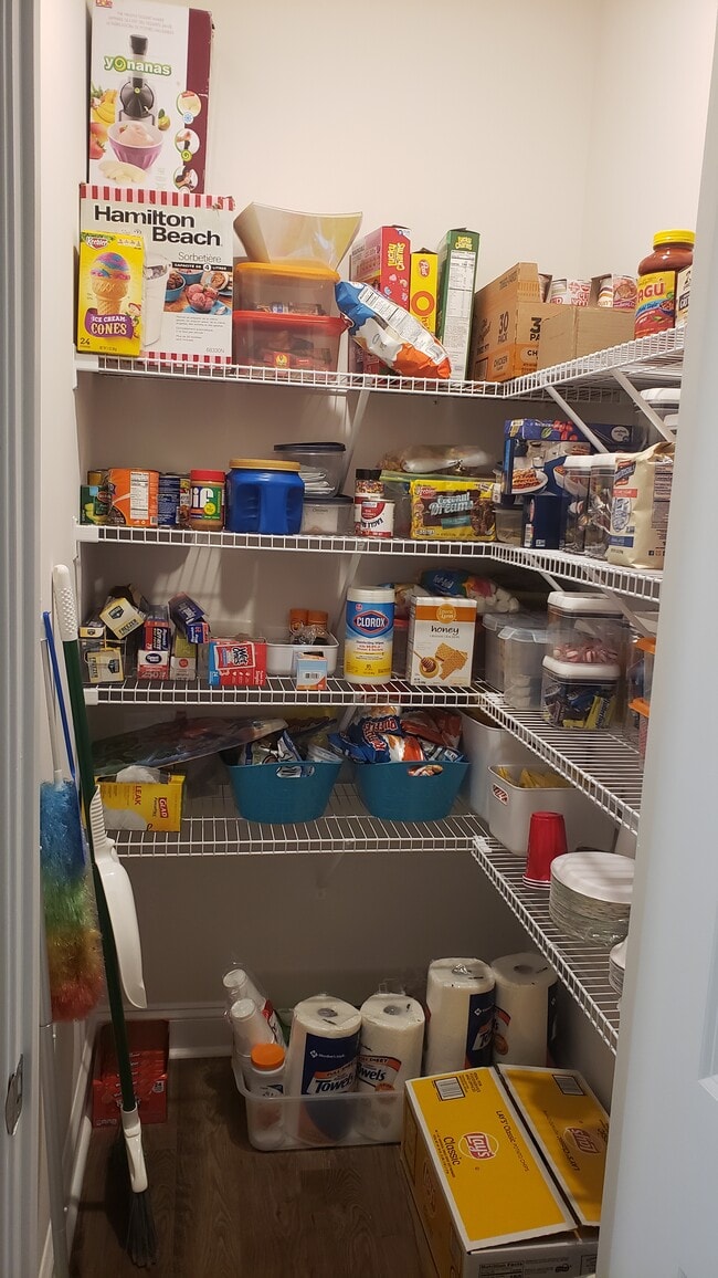 Building Photo - 413 Marietta Ln