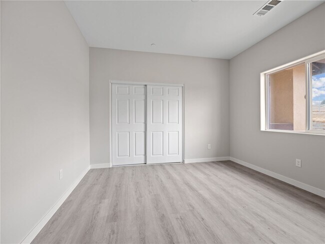 Building Photo - 8411 Buckthorn Ave