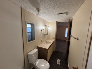 Building Photo - 831 N Pontiac Trail