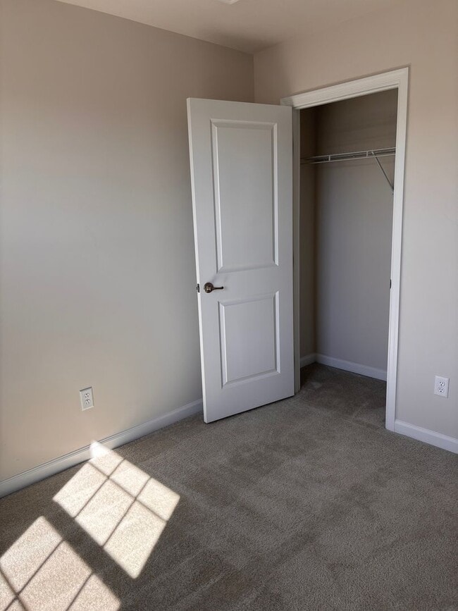 Building Photo - Newly built 3 Bed/2 Bath Townhouse- Available Now!!!